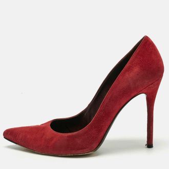 Stuart Weitzman Scarlet Red Suede Nouveau Pointed Toe Pumps