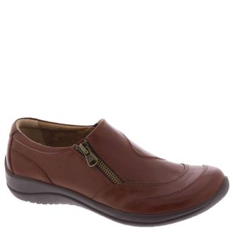 Earth Shoes Womens Farraday Round Toe Casual Slip-On Flats In Medium Brown