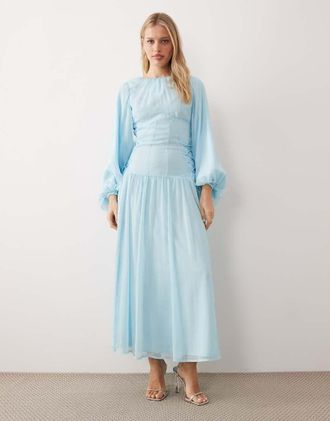 Asos Vestito lungo a maniche lunghe in chiffon celeste con laccetti-Blu