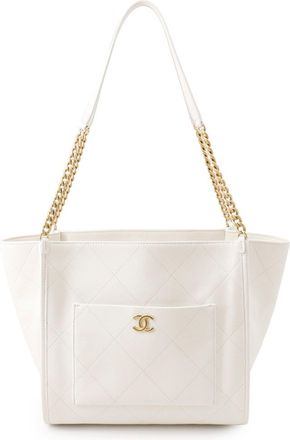 Chanel White Grained Calfskin Shoulder Bag Tote Bag (Pre-Owned)