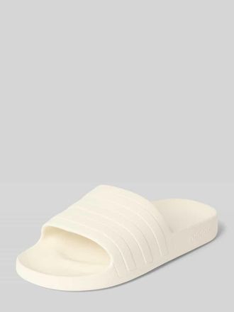 adidas Badeschuhe mit Label-Pr&auml;gung Modell ADILETTE AQUA in Offwhite, Gr&ouml;&szlig;e 40,5