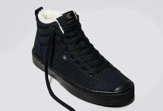 Cariuma Womens Cariuma OCA Therma High Sneaker Black Suede Shearling Shoes HAWK1769