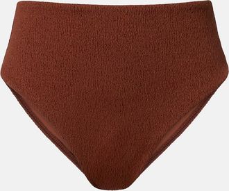 Vix Braga de bikini Bela