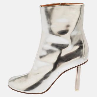 VETEMENTS Vetements