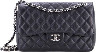 Chanel Borsa a spalla Jumbo Classic Double Flap in pelle Caviar trapuntata - Nero