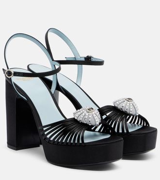 Valentino Garavani Sandalias con plataforma Coeur Royal de sat&eacute;n