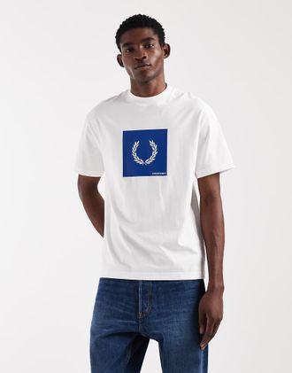 Fred Perry T-shirt bianca con grafica del logo-Bianco