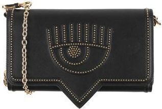 Chiara Ferragni PICCOLA PELLETTERIA - Portafogli con Tracolla su YOOX.COM