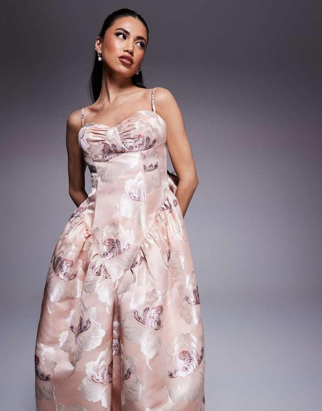 Asos Vestito lungo color champagne a fiori jacquard con vita scesa