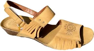 Sergio Tomani Womens Piki Sandal In Amarillo
