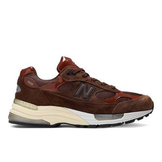New Balance Unisex Amine x NB Made in USA 992 in Marrone, Pelle Scamosciata/Rete, Taglia 38.5
