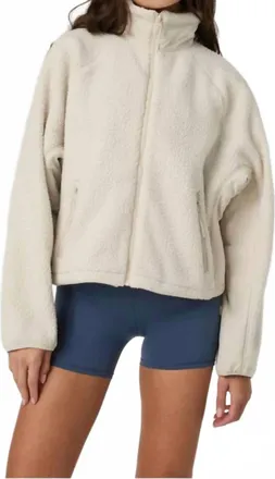 Vuori Clothing Alpine Jacket In Bone