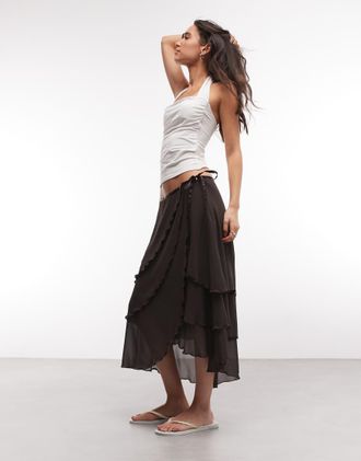 Monki Gonna midi in chiffon marrone cioccolato con volant