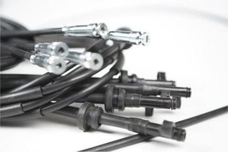 OEM Juego De Cables De V&aacute;lvula De Escape (par) Yamaha Yzf-r1 1000 (04-06),rn 12, Linmot