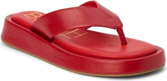 Matisse Footwear Womens Mallorca Flip Flop Sandal In Red