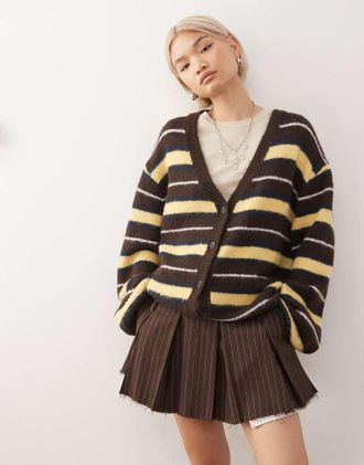 Monki Cardigan in maglia soffice oversize marrone e giallo a righe