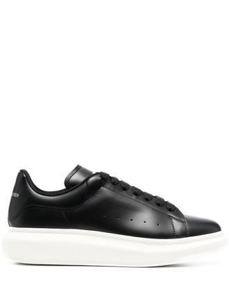 Alexander McQueen Oversized low-top sneakers - Black