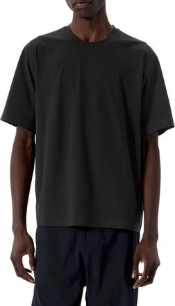 Veilance Metron T-Shirt in Black at Nordstrom, Size Medium
