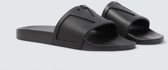 Valentino Garavani VLogo slides