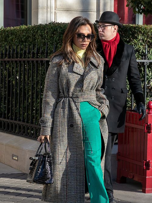 look Victoria Beckham