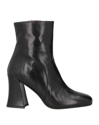 Les venues SCHUHE - Stiefeletten auf YOOX.COM