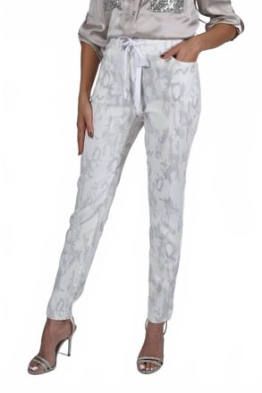 Frank Lyman Design Cora Animal Print Pants In White