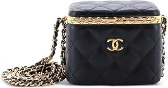 Chanel Lock Frame Vanity Case with Chain Quilted Lambskin Small clutch bag - Zwart