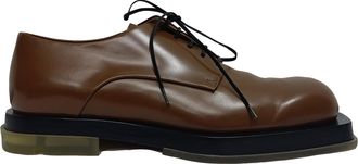 Bottega Veneta Bottega Veneta Lennon Derby schoenen met vierkante neus in bruin leer