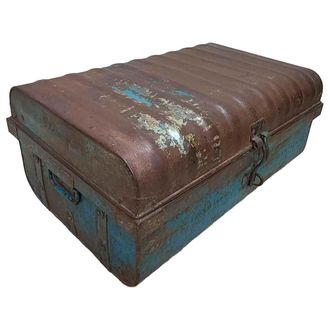 Wanderlust Deco Maleta De Metal Acabado Artesanal Marr&oacute;n 67x37x25h Cm