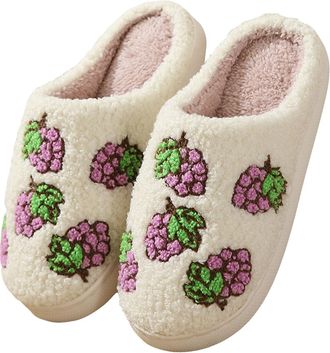 Generic Cartoon Slippers for Women and Men, Cozy Plush Warm Slipper Strawberry Mushroom Love Heart Fluffy Plush Slipper for Women and Men Unisex Soft Fuzzy Ho