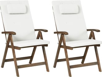 Beliani Conjunto De 2 Sillas De Jard&iacute;n R&uacute;sticas De Madera De Acacia Natural Ajustables Plegables Con Reposabrazos Cojines Blanco Crema Amantea Premium