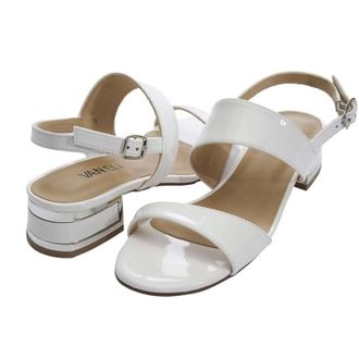 Vaneli Womens Vaneli Hilary Sandals White Patent Leather Block Heel HAWK1318