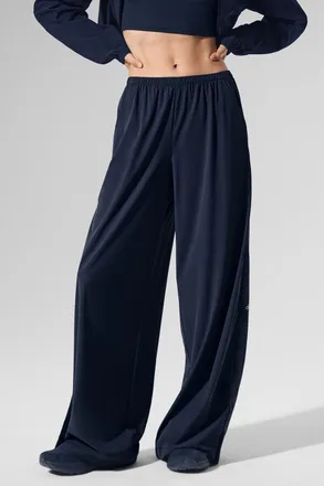 Alo | Breezy Wide Leg Pants (Long) in Navy Blue, Size: Medium
