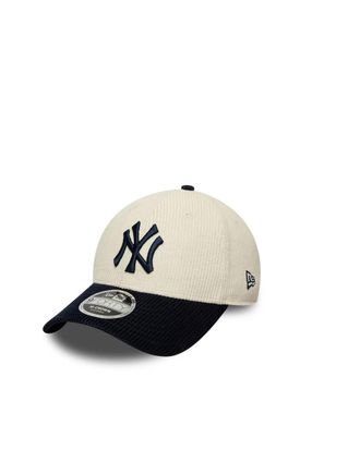 New Era Unisex Snapback Cap 9forty Corduroy Light Beige Crown: Cotton Hat