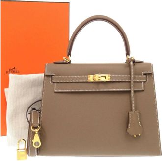 Herm&egrave;s HERM&Egrave;S Epsom Kelly 25 Etoupe with White Contrast Stitching and Gold Hardware