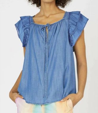 Current Air Chambray Flutter Sleeve Keyhole Back Top