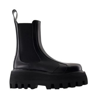 Alexander McQueen Alexander McQueen, Chelsea Boots, female, Black, Size: 9 US Black Leather Ankle Boots