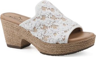 White Mountain Bizzie Platform Wedge Espadrille Sandal in White/Fabric at Nordstrom Rack, Size 6.5