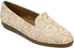 Aerosoles Betunia Ballet Flat in Natural/Eggnog at Nordstrom Rack, Size 5.5