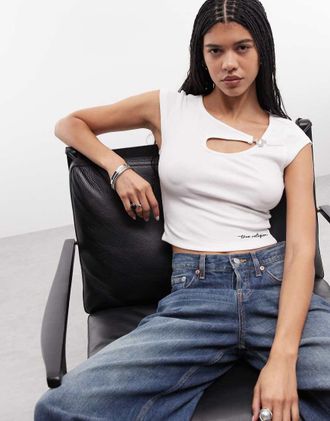 True Religion Top bianco ottico con cut-out e dettaglio con cristalli