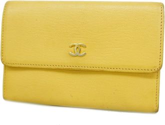 Chanel Beige Leather Wallet (Bi-Fold) (Pre-Owned)