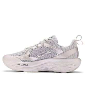 New Balance x GANNI Fresh Foam Trainer Futuristic Silver Pink UTRNGA