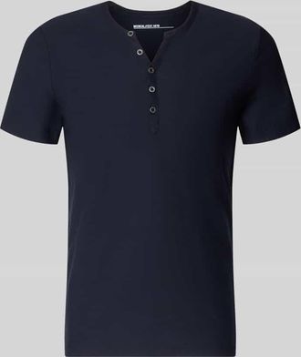 Mc Neal T-Shirt mit V-Ausschnitt und Knopfleiste in Dunkelblau, Gr&ouml;&szlig;e XXXL