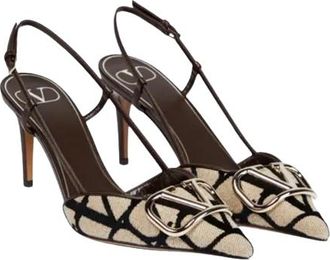 Valentino Garavani Valentino Iconographe Sling Back Pumps Size 39