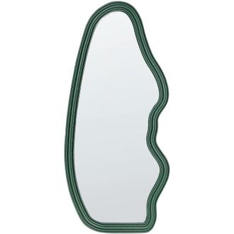 Beliani Specchio da parete moderno decorativo appeso 160 x 67 cm cornice in legno forma irregolare verde Rocles