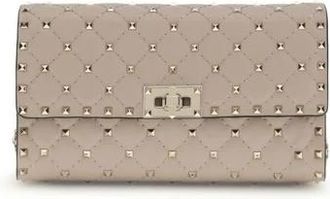 Valentino Garavani Rockstud Quilted Leather Shoulder Bag - Dames - Schoudertassen - Beige - ONE Size - Leer - Tassen