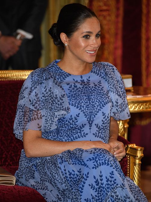 Meghan Markle, royal style, Duchess of Sussex, celebrity makeup, What is Meghan Markle wearing