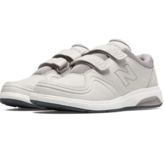 New Balance Womens Velcro Walkers In Wind Chime