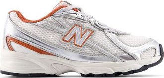 New Balance Ni&ntilde;os 740 Bungee Lace en Gris/Rojo, Talla 32.5