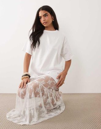 Fashionkilla Esclusiva Fashionkilla - Vestito T-shirt lungo in pizzo di cotone bianco con orlo a balze